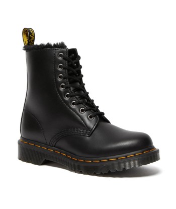 Dr. Martens Boots 1460 Serena brillant des détails fins